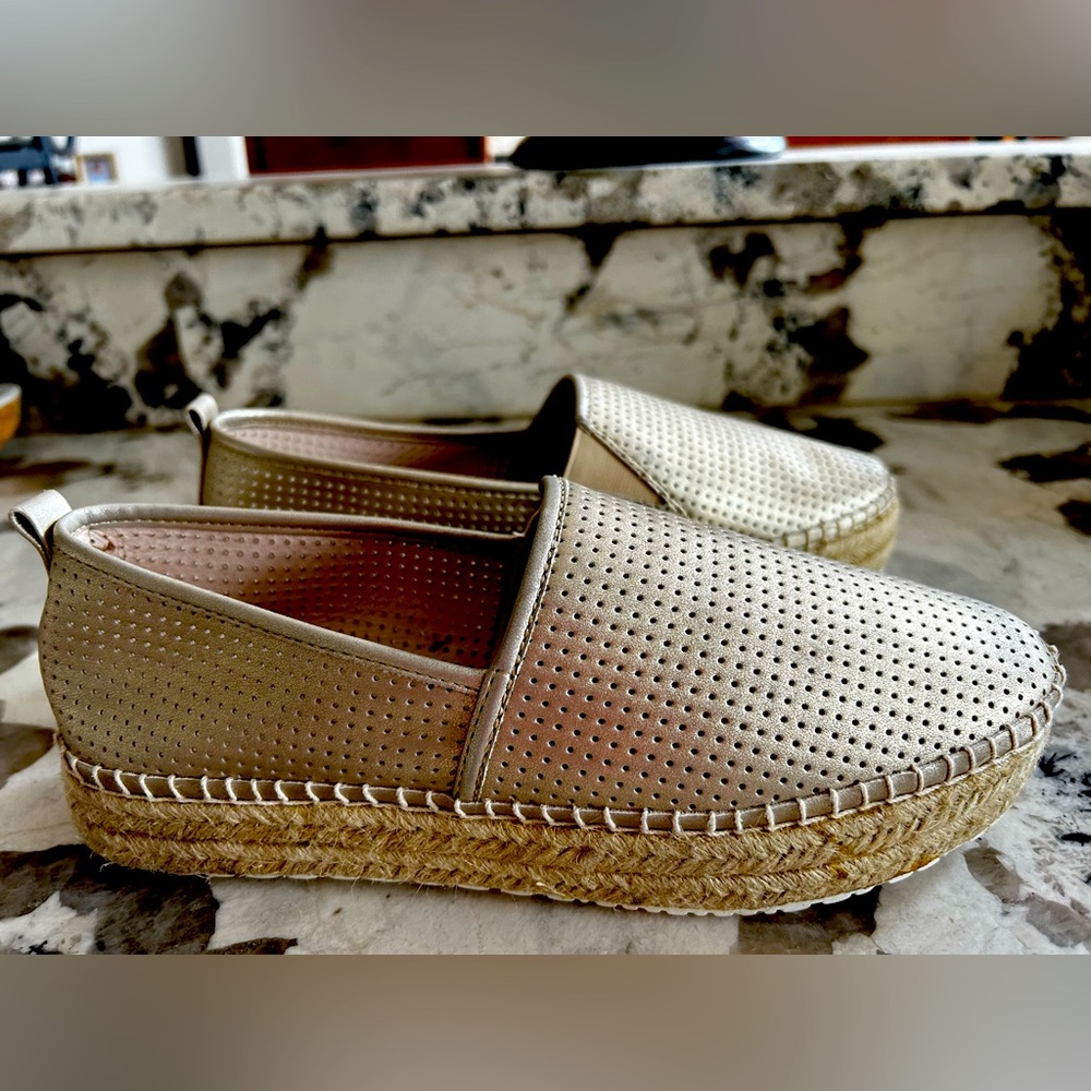 Only Maken gold metallic slip on shoes size 8 new